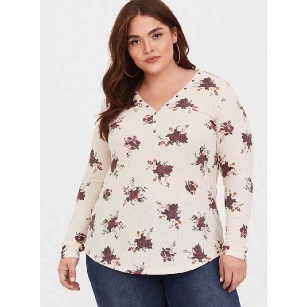 Torrid Plus 1X Super Soft Henley Long Sleeve Tee Waffle Knit V-Neck Floral Top